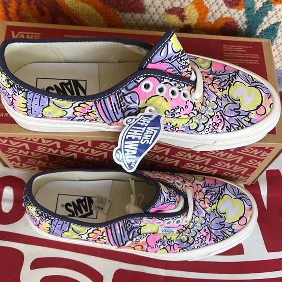 Vans Authentic 44 Dx
(Anahmfcty)Prsngtogvggspt
VNOA54F29GR
WMNS sneakers - Picture 3 of 16